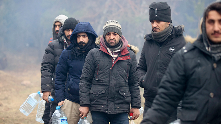 Νεαρός Σύρος μετανάστης εντοπίστηκε νεκρός στα σύνορα Πολωνίας-Λευκορωσίας Νεαρός Σύρος μετανάστης εντοπίστηκε νεκρός στα σύνορα Πολωνίας-Λευκορωσίας