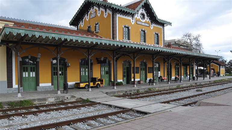 Δεν κλείνει ο Σιδηροδρομικός Σταθμός του Βόλου
