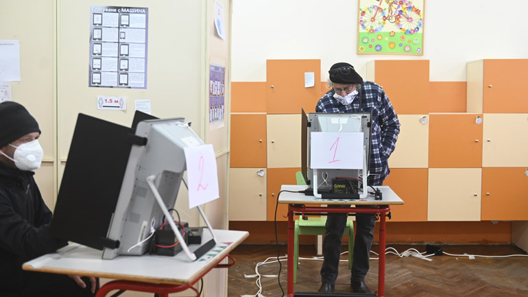 Βουλγαρία-βουλευτικές εκλογές: Το νέο κεντρώο κόμμα προηγείται, σύμφωνα με δημοσκοπήσεις