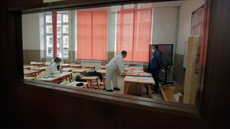 Βουλγαρία: Τα exit polls δεν δίνουν ξεκάθαρο νικητή των βουλευτικών εκλογών