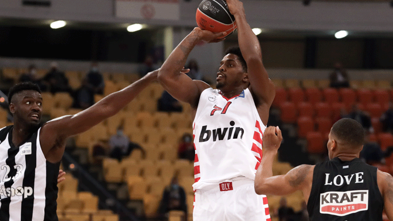 Παρέμεινε αήττητος ο Ολυμπιακός, 86-68 τον ΠΑΟΚ