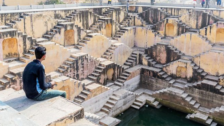 Ο Bjarne Mastenbroek επαναφέρει την αρχιτεκτονική σε αρμονία με την επιφάνεια της Γης