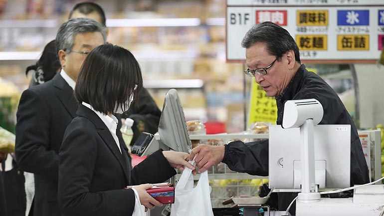 Ιαπωνία: Η οικονομία συρρικνώνεται ταχύτερα απ’ ό,τι αναμενόταν