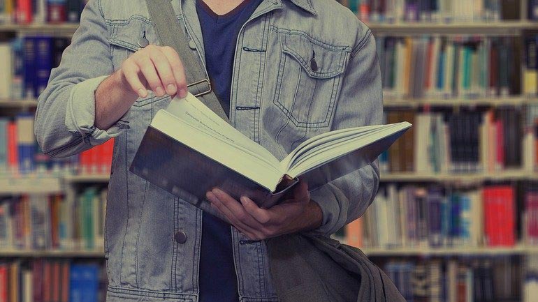 Φιλιππίνες: Για πρώτη φορά από τον Μάρτιο του 2020 άνοιξαν σήμερα κάποια σχολεία στη χώρα