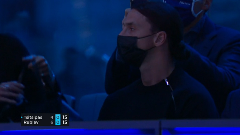 Ο Ζλάταν Ιμπραΐμοβιτς παρακολούθησε τον αγώνα του Τσιτσιπά με τον Ρούμπλεφ