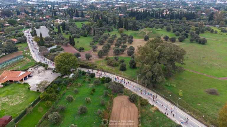 Απολαύστε τον Αυθεντικό Μαραθώνιο από ψηλά