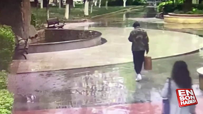 Πεζός πέφτει σε σιντριβάνι