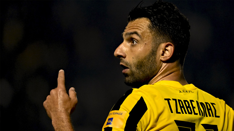 ΑΕΚ: Ελαφριά θλάση ο Τζαβέλλας, εξαιρετικά αμφίβολος για το ντέρμπι με τον Ολυμπιακό!