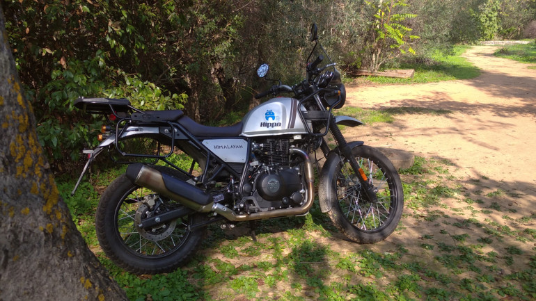 Η λεπτή εξάτμιση παράγει έναν πολύ όμορφο, μονοκύλινδρο, ήχο.