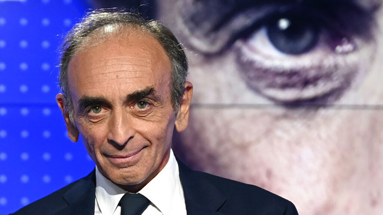 Γαλλία: Ο Ερίκ Ζεμούρ δικάζεται για πρόκληση μίσους και φυλετική εξύβριση Γαλλία: Ο Ερίκ Ζεμούρ δικάζεται για πρόκληση μίσους και φυλετική εξύβριση