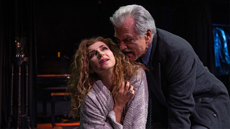 Ο Θωμάς Κινδύνης και η Μαρία Παπαλάμπρου «Πρόσωπο με Πρόσωπο» στο Θέατρο «Μορφές Έκφρασης»