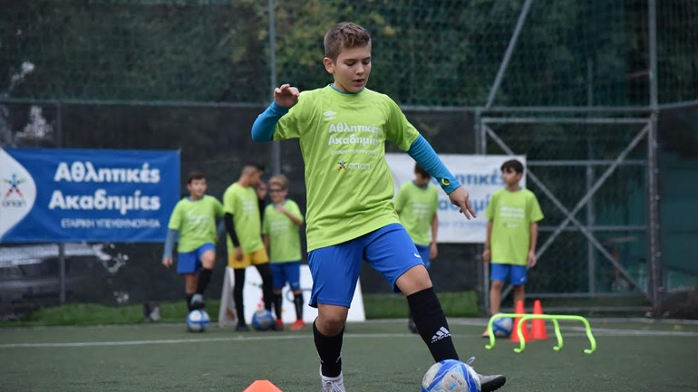  Τα παιδιά των Αθλητικών Ακαδημιών ΟΠΑΠ προπονούνται με τον νέο εξοπλισμό