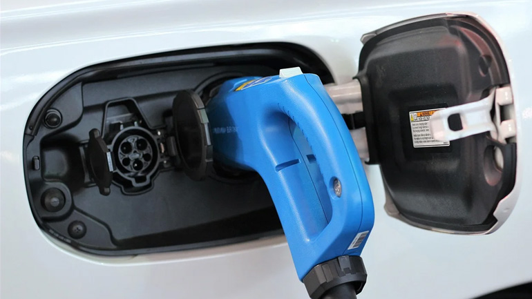 Ειδικό ψυχόμενο καλώδιο θα φορτίζει τα ηλεκτρικά σε 5 λεπτά