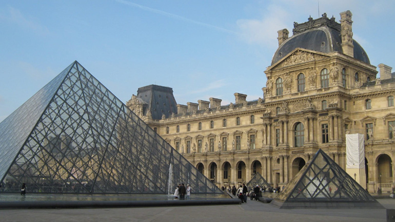 Γαλλία: Επιστημονικός σύμβουλος της κυβέρνησης δεν αποκλείει την επιστροφή στην τηλεργασία