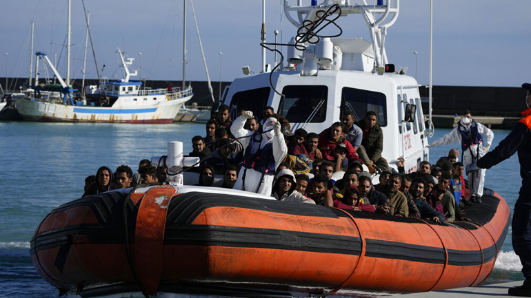 Λιβύη: Εντοπίστηκαν πτώματα σε πλοιάριο που μετέφερε μετανάστες