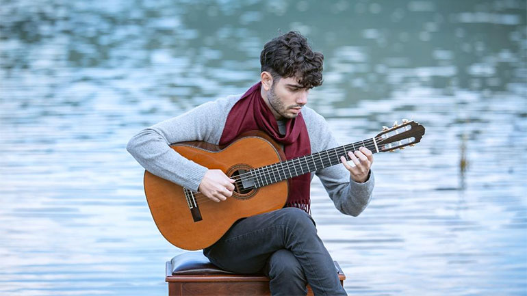 ROOTS του Δημήτρη Σουκαρά