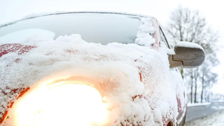 Προκαλεί ζημιά το ζέσταμα του κινητήρα τον χειμώνα;