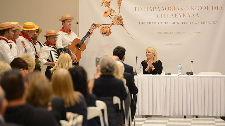 «Το Παραδοσιακό Κόσμημα στη Λευκάδα»: Παρουσίαση του λευκώματος της Τζένης Φραγκούλη