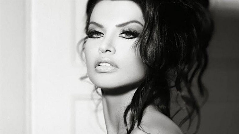 «Red…the Dark Cabaret» με τη Νίνα Λοτσάρη στο Γυάλινο Μουσικό Θέατρο