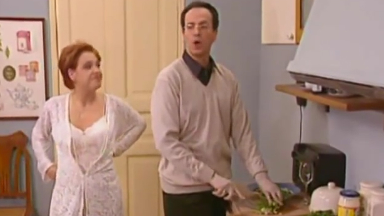 ΑΙΣΧΟΣ: Ναζιστικό «αστείο» στη σειρά «Κωνσταντίνου και Ελένης»