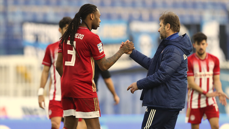 Μαρτίνς: «Ο Σεμέδο θα χρειαστεί πολύ λιγότερο χρόνο σε σχέση με τον Φορτούνη για να παίξει»