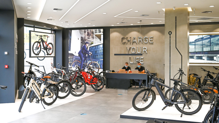 Η Kosmoride κατηφορίζει στα Νότια Προάστια