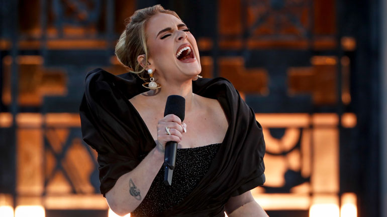 «To Be Loved»: Ακούστε για πρώτη φορά την Adele να ερμηνεύει νέο τραγούδι της