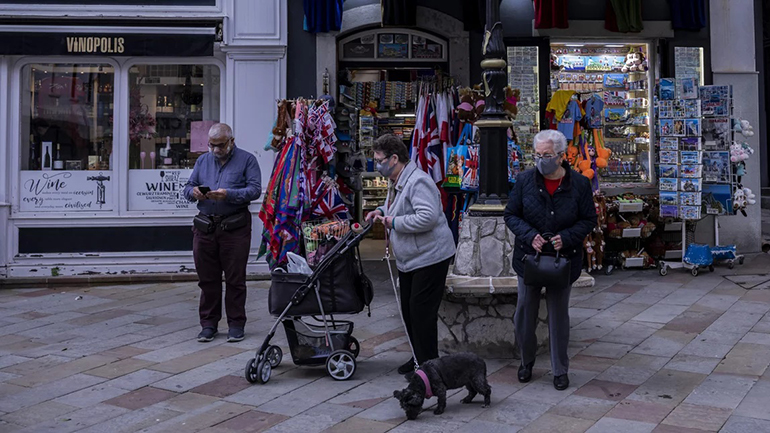 Οι χριστουγεννιάτικες γιορτές ακυρώθηκαν στην πιο εμβολιασμένη περιοχή στον κόσμο καθώς τα κρούσματα αυξάνονται