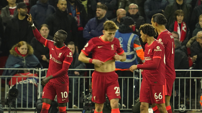 Αγγλία: «Πάρτι» της Λίβερπουλ, 4-0 την Αρσεναλ με βασικό τον Τσιμίκα!