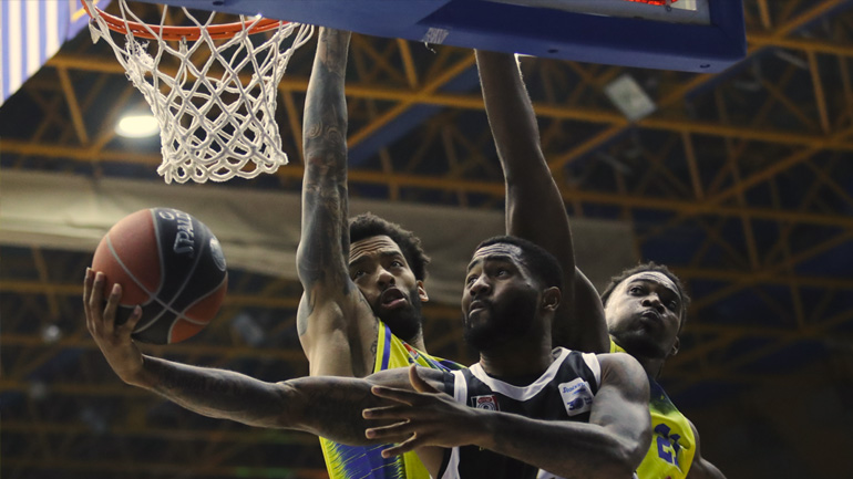 Μπάσκετ: Τέταρτη νίκη για το Περιστέρι, 78-68 τον Απόλλωνα Πάτρας