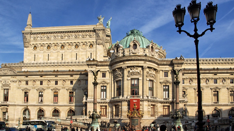 Γαλλία: Πυρκαγιά σε κτήριο κοντά στην Πλας ντε λ’ Οπερά