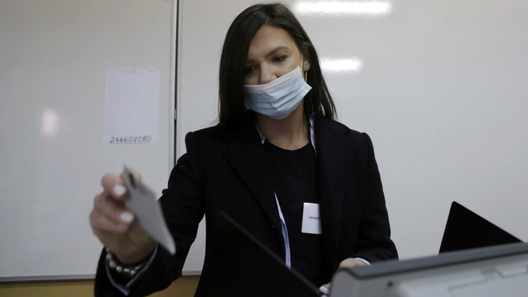 Βουλγαρία: Στις κάλπες προσέρχονται οι Βούλγαροι για τον δεύτερο γύρο των προεδρικών εκλογών