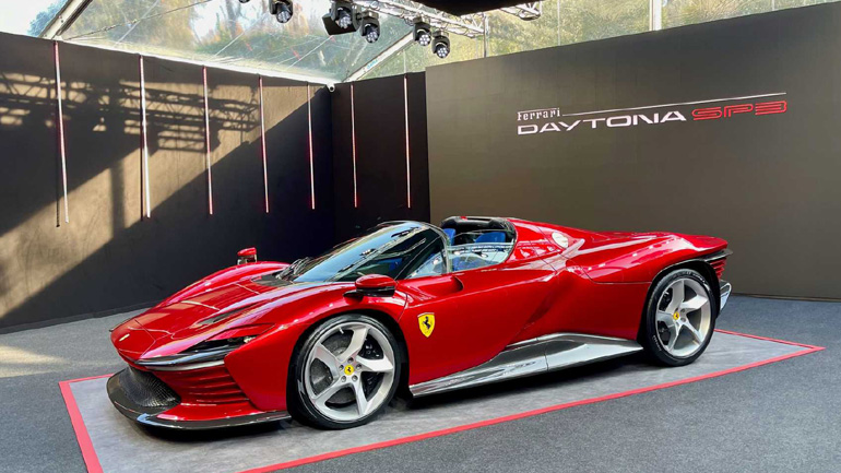 Τι διαθέτει η νέα Ferrari Daytona SP3 που δεν έχει κανένα άλλο μοντέλο των Ιταλών;