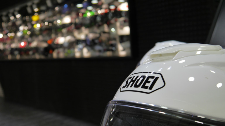 Τεράστια γκάμα σε κράνη όλων των ειδών.