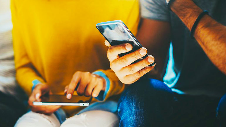 Τι να προσέξετε κατά την αγορά κινητών, τηλεοράσεων και άλλων συσκευών ραδιοεξοπλισμού στις προσφορές της Black Friday