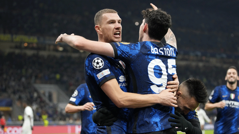 Champions League: Μία ανάσα από τους «16» η Ίντερ, πρώτος και μαθηματικά ο Άγιαξ