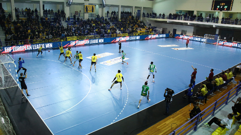 Σοκαριστική επίθεση 100 οπαδών της Σπόρτινγκ Λισαβόνας σε 15 φίλους της ΑΕΚ