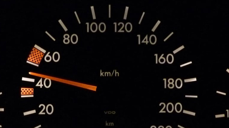 Επίσημο: Έξυπνος κόφτης ταχύτητας σε όλα τα αυτοκίνητα από το 2022