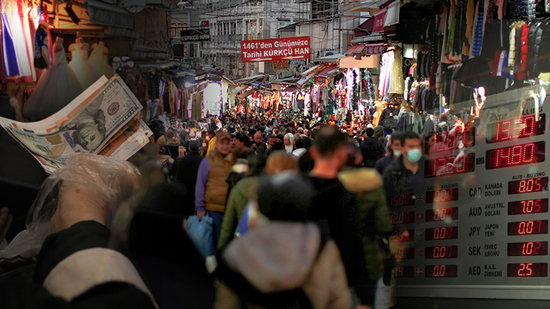 Οι Τούρκοι στους δρόμους – Κατάρρευση της λίρας Οι Τούρκοι στους δρόμους – Κατάρρευση της λίρας