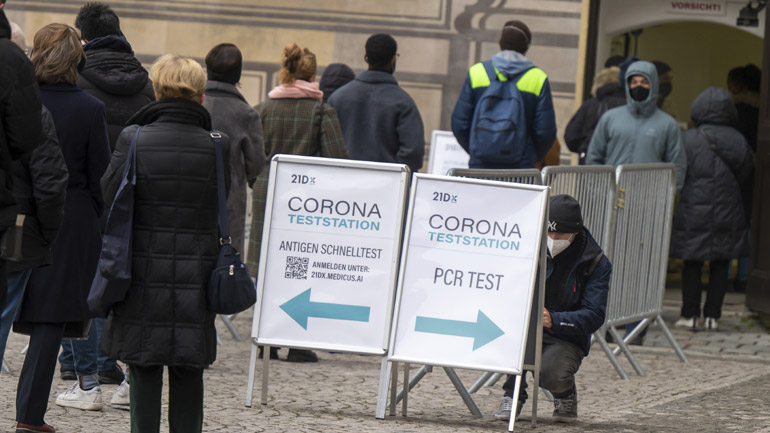 Γερμανία: Ξεπέρασαν τους 100.000 οι νεκροί – Σχεδόν 76.000 νέα περιστατικά Covid-19