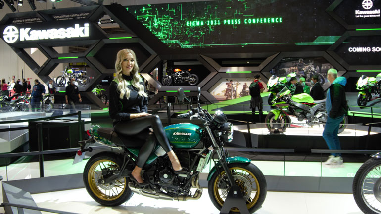 Αποστολή EICMA 2021: Όμορφες μοτοσυκλέτες, όμορφες κυρίες!
