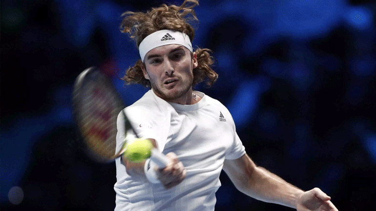 Χειρουργήθηκε στον αγκώνα ο Τσιτσιπάς