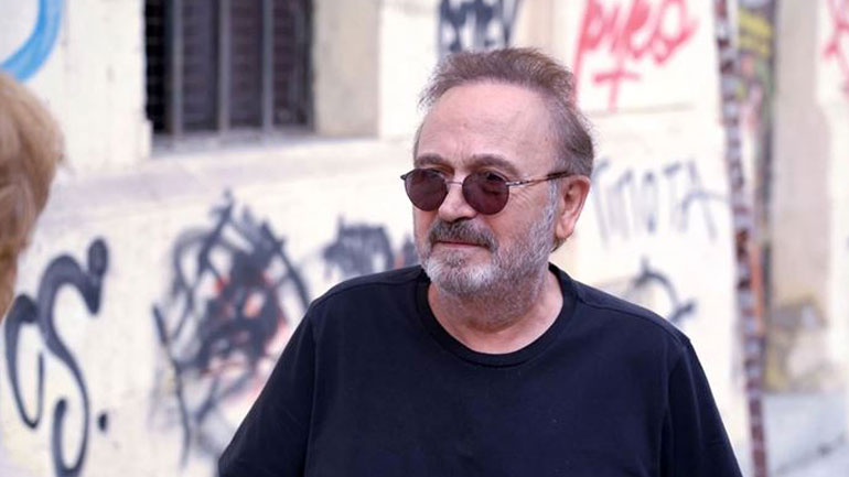 Σταμάτης Γονίδης για τα εμβόλια κατά του κορωνοϊού: «Έκανα το μονοδοσικό γιατί δεν έχει μέσα τον Χιμπαντζή»