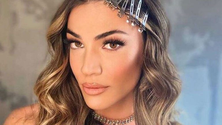 Ήβη Αδάμου: Στόλισε το σπίτι μαζί με την τριών χρόνων κόρη της!