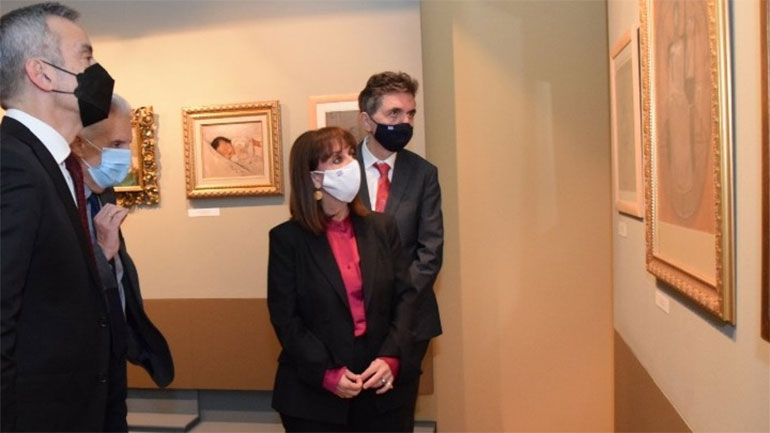 Η  Κ. Σακελλαροπούλου ξεναγήθηκε στην έκθεση «Νικόλαος Γύζης-120 χρόνια από τον θάνατό του»