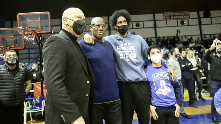 Ηρακλής: Γιορτή στο «Ιβανώφειο» για τα 100 χρόνια του συλλόγου, με εξέχουσες μορφές τους Γκάλη και Ίνγκραμ