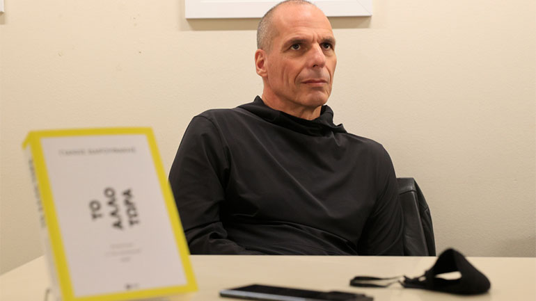 Θεσσαλονίκη : Το βιβλίο του «Το Άλλο Τώρα» παρουσίασε ο Γιάνης Βαρουφάκης