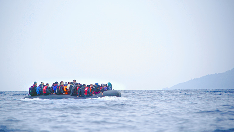 Ιταλία: Η ακτοφυλακή διέσωσε εκατοντάδες μετανάστες στα ανοιχτά της Καλαβρίας