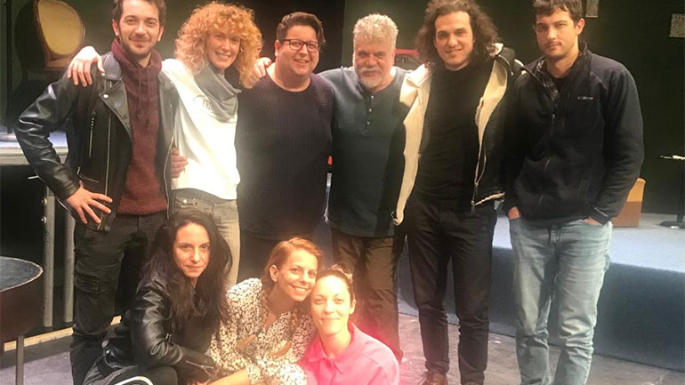 Ο «Ρινόκερος» καλωσορίζει τον Αιμιλιανό Σταματάκη – Πρώτη φωτογραφία πρόβας