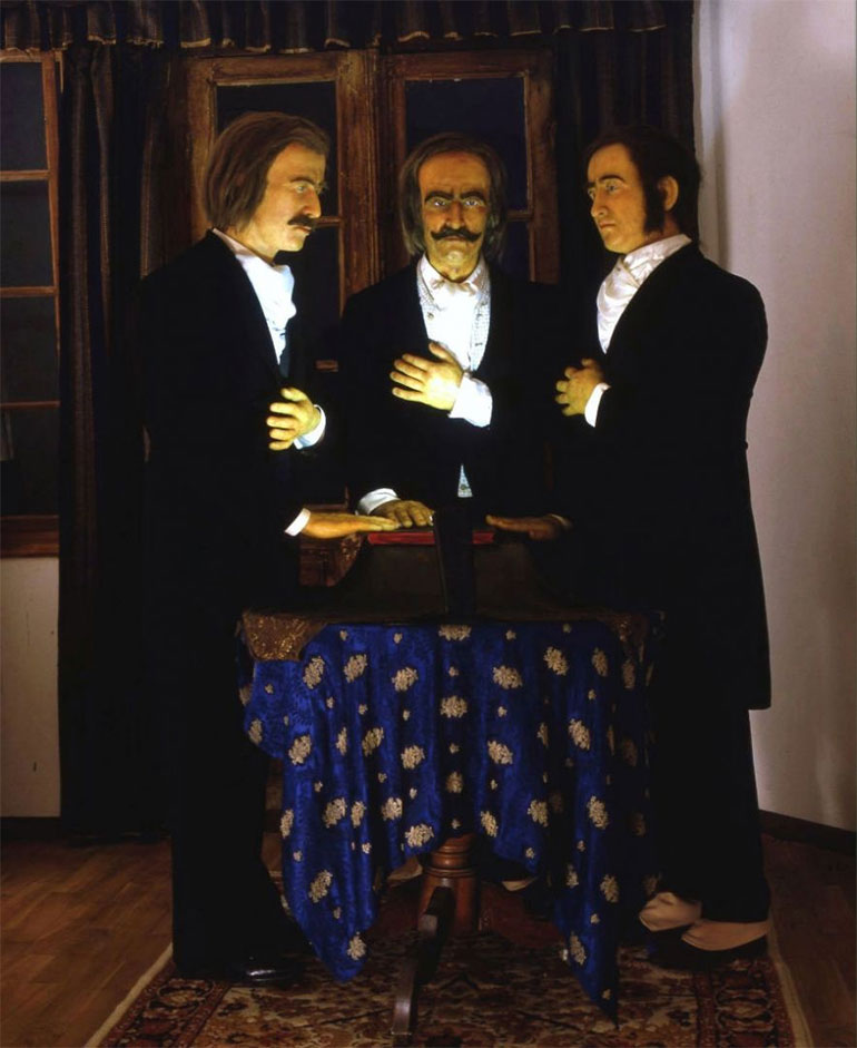 Η ίδρυση της Φιλικής Εταιρείας (μουσείο κέρινων ομοιωμάτων Π. Βρέλλη)